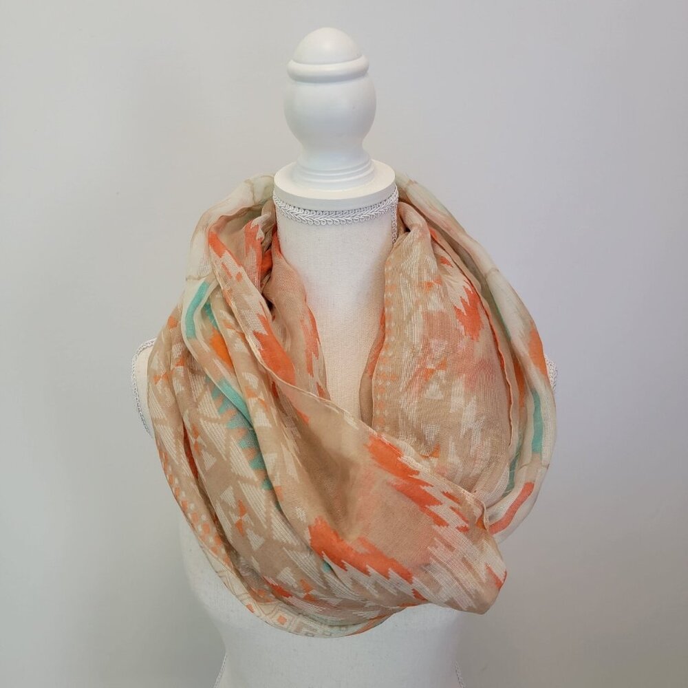 Charlotte Russe‎ Lightweight Womens Colorful Aztec Print Infinity Scarf